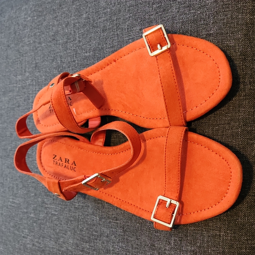 Zara Flat Sandals/ Brand New